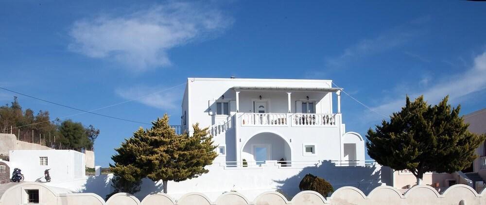 Hotel Evas House Fira  Zewnętrze zdjęcie